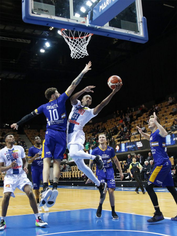 16ème : Basket - Dominique HERGUAIS -Focale 49 - 292ème N2